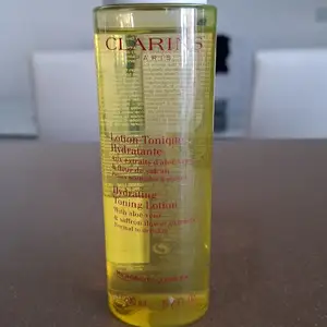 Clarins Hydrating Toning Lotion Yellow, Επαρχία Λευκωσίας — Λευκωσία - Λυκαβηττός
