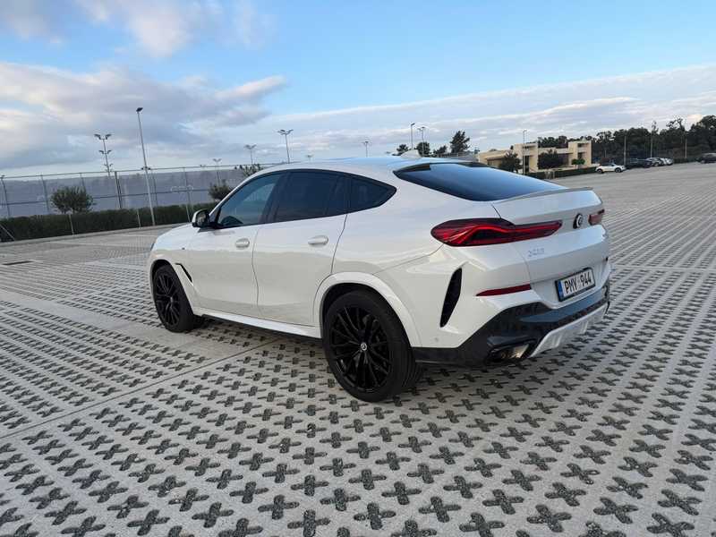 BMW X6 3,0L 2023
