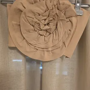 Zara textured flower top linen blend, xs, Limassol — Limassol - Agia Zoni