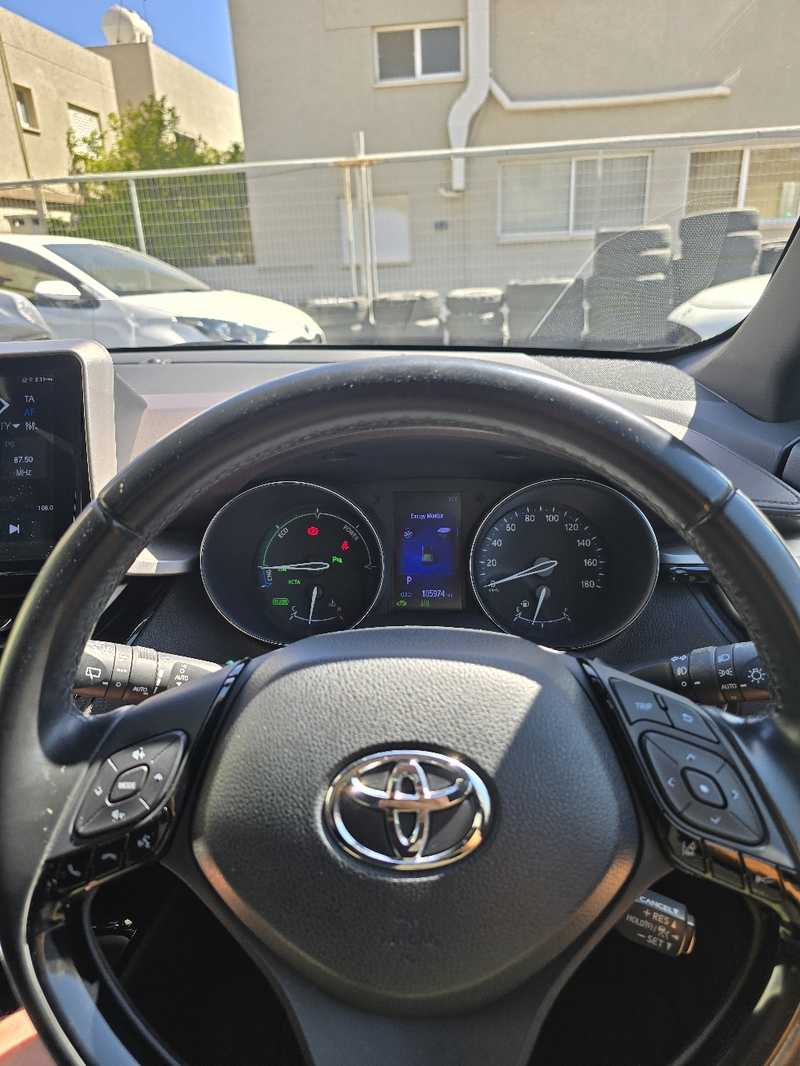 2019 Toyota C-HR 1,8L 2019 Cyprus