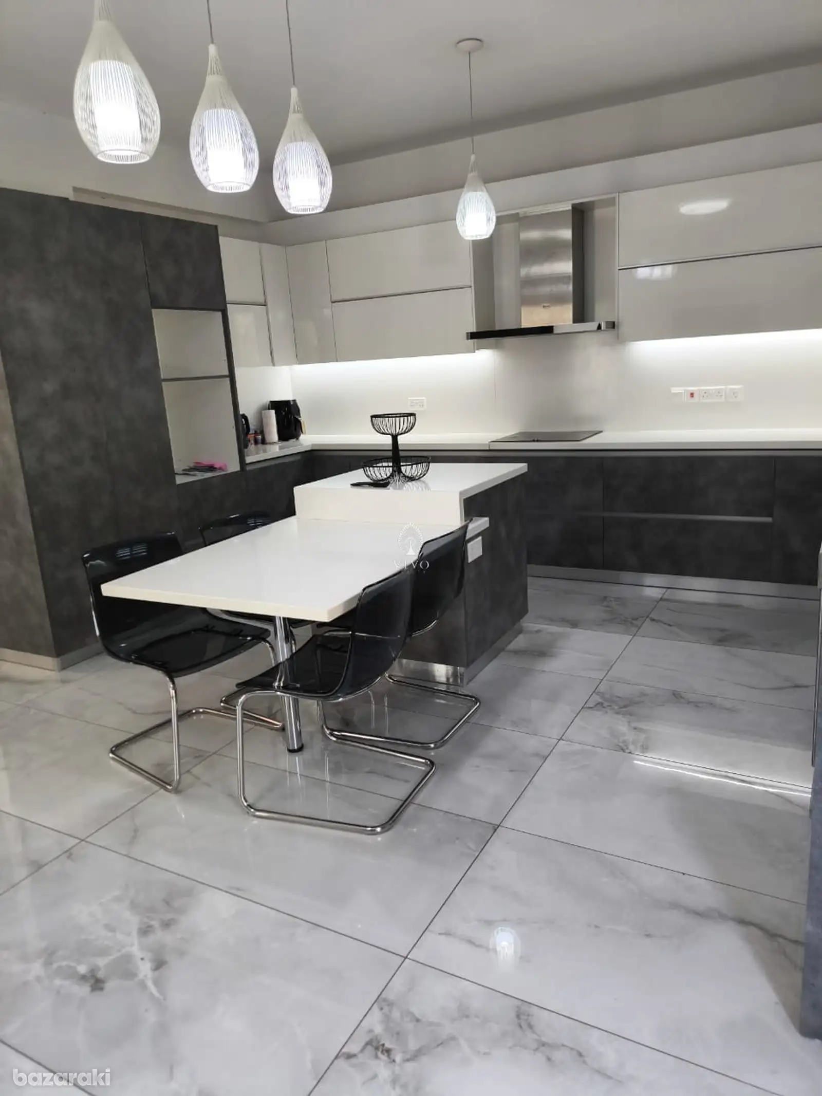 House, 3 bedrooms — 3