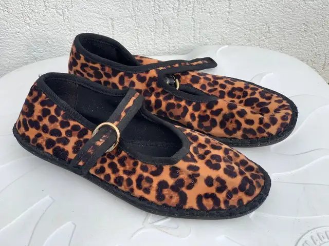 Kids shoes flats woman shoes size 35, Limassol — Limassol - Agia Fyla