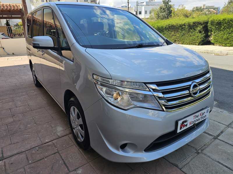 2016 Nissan Serena 2,0L 2016 Cyprus
