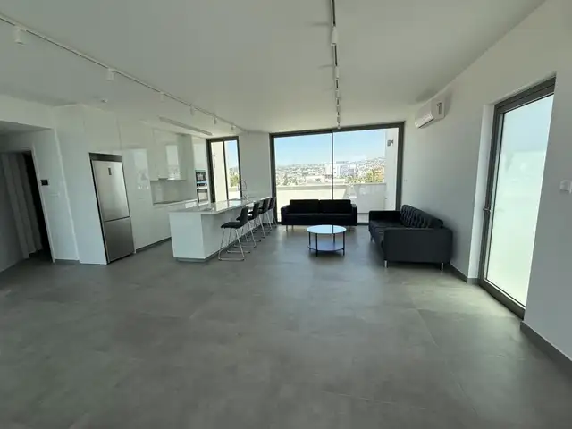 3-bedroom apartment to rent, Επαρχία Λεμεσού — Λεμεσός - Άγιος Γεώργιος