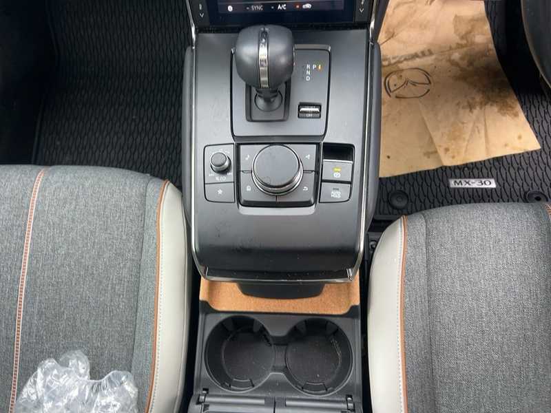 2023 Mazda ΜΧ-30 2,0L 2023 Cyprus