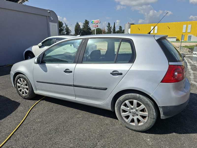 2005 Volkswagen Golf 1,6L 2005 Cyprus