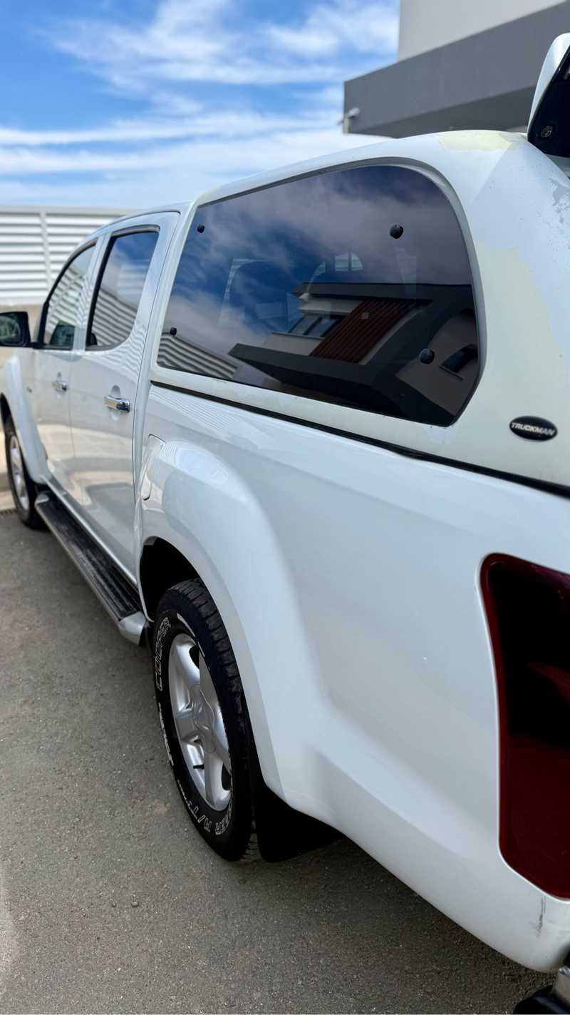 2015 Isuzu D-MAX 2,5L 2015 Cyprus