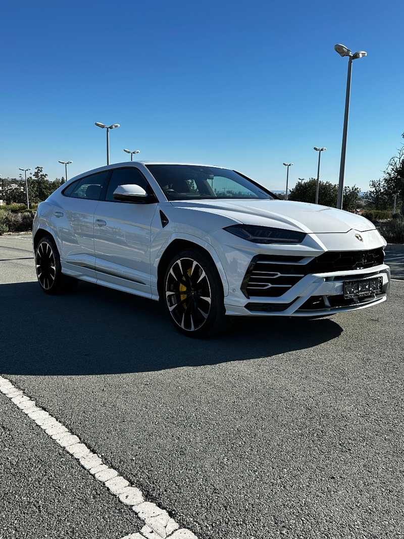Lamborghini Urus 4,0L 2024