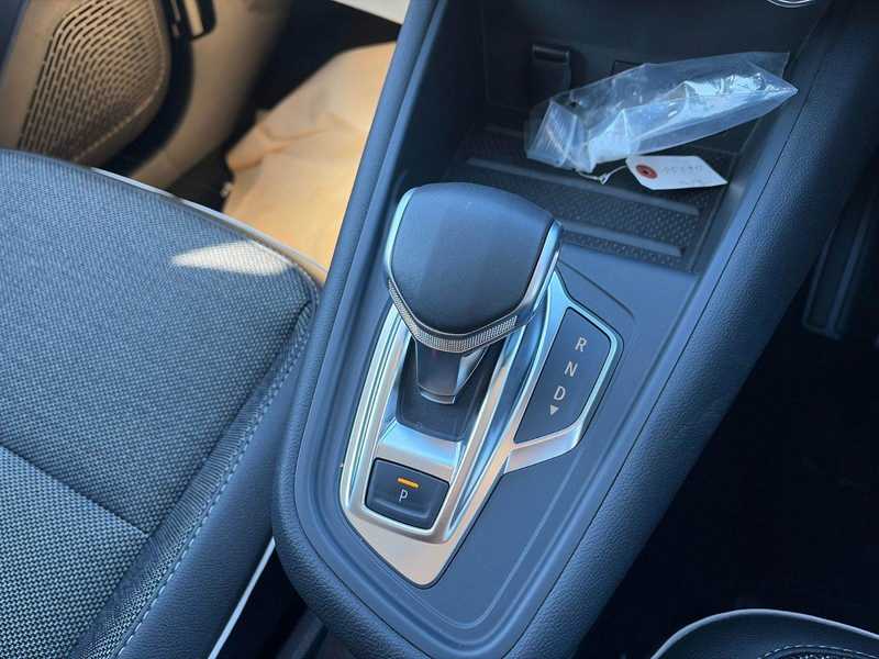 2022 Renault Captur 1,3L 2022 Cyprus