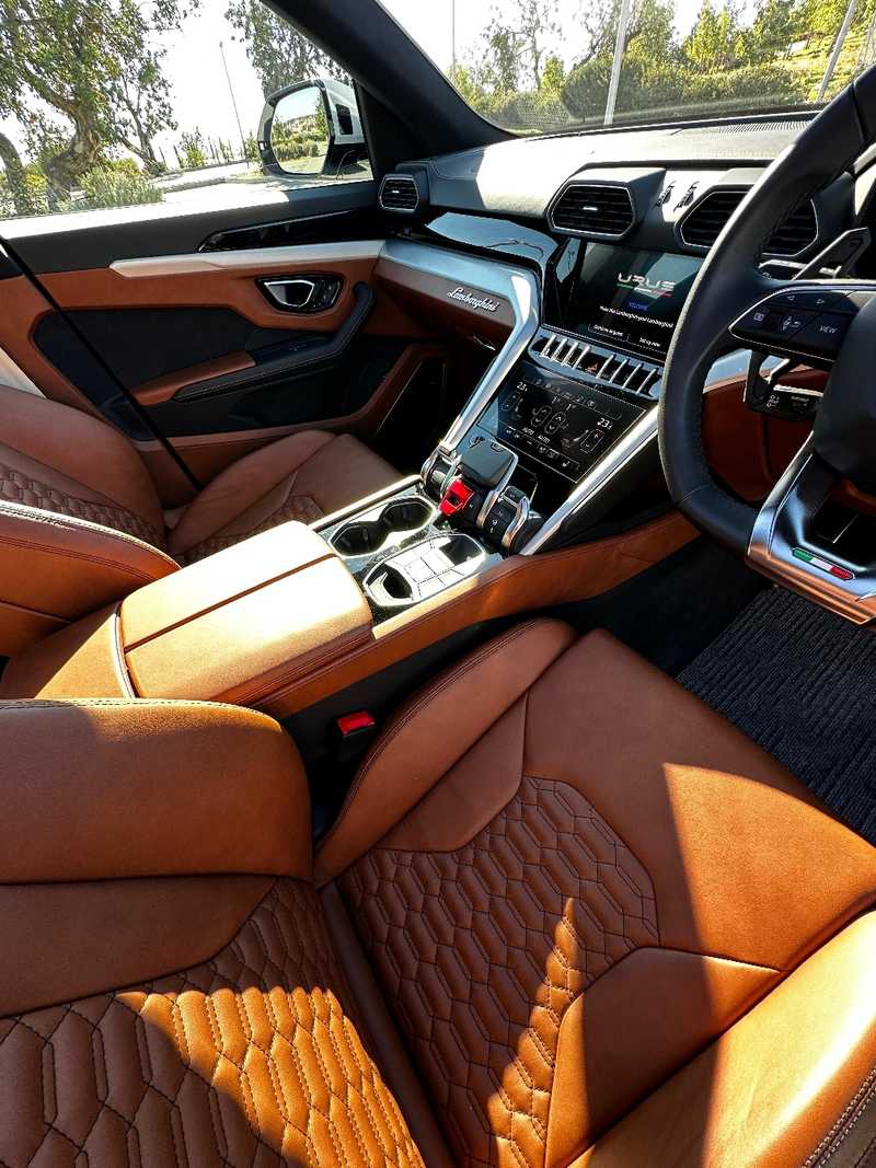 2024 Lamborghini Urus 4,0L 2024 Cyprus