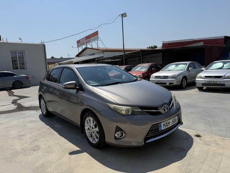 2013 Toyota Auris 1,6L 2013 Cyprus