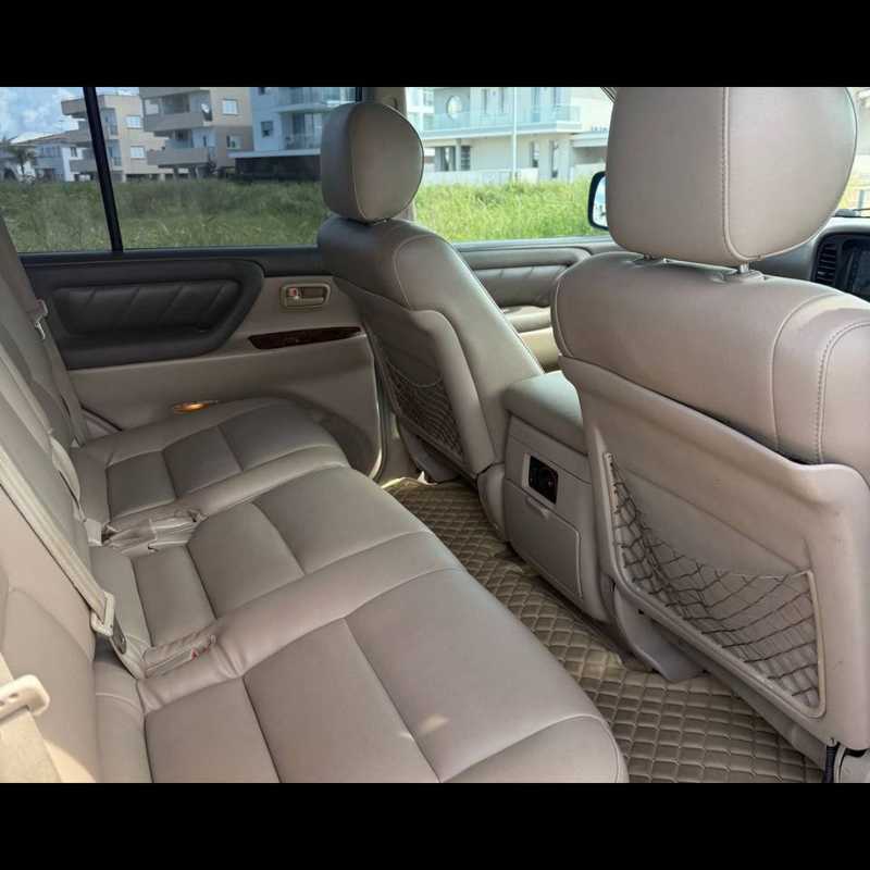2000 Toyota Land Cruiser VX100 4,8L 2000 Cyprus
