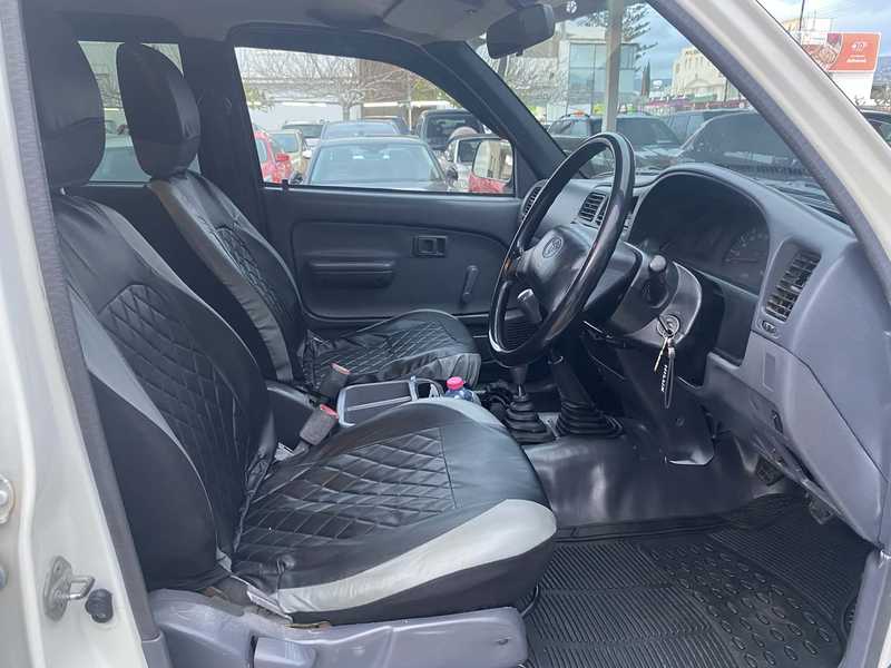 1999 Toyota Hilux 2,8L 1999 Cyprus