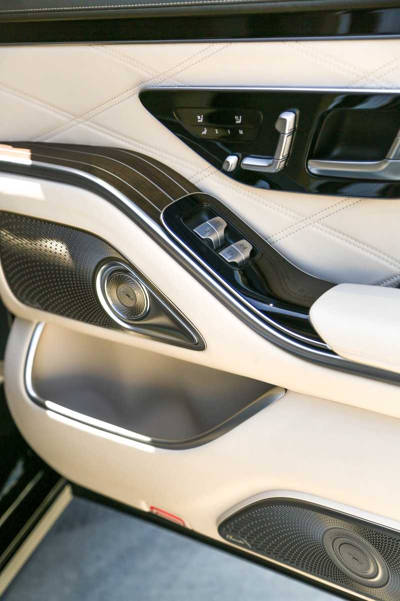 2025 Mercedes-Benz Maybach 4,0L 2025 Cyprus