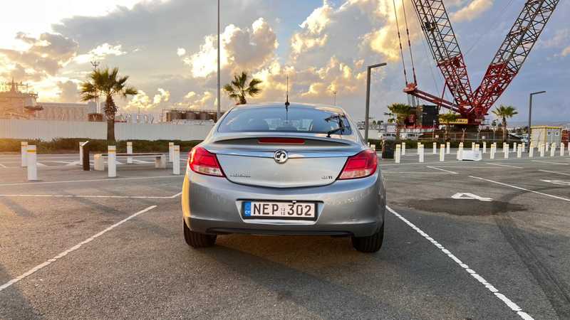 2010 Opel, Vauxhall Insignia 2,0L 2010 Cyprus