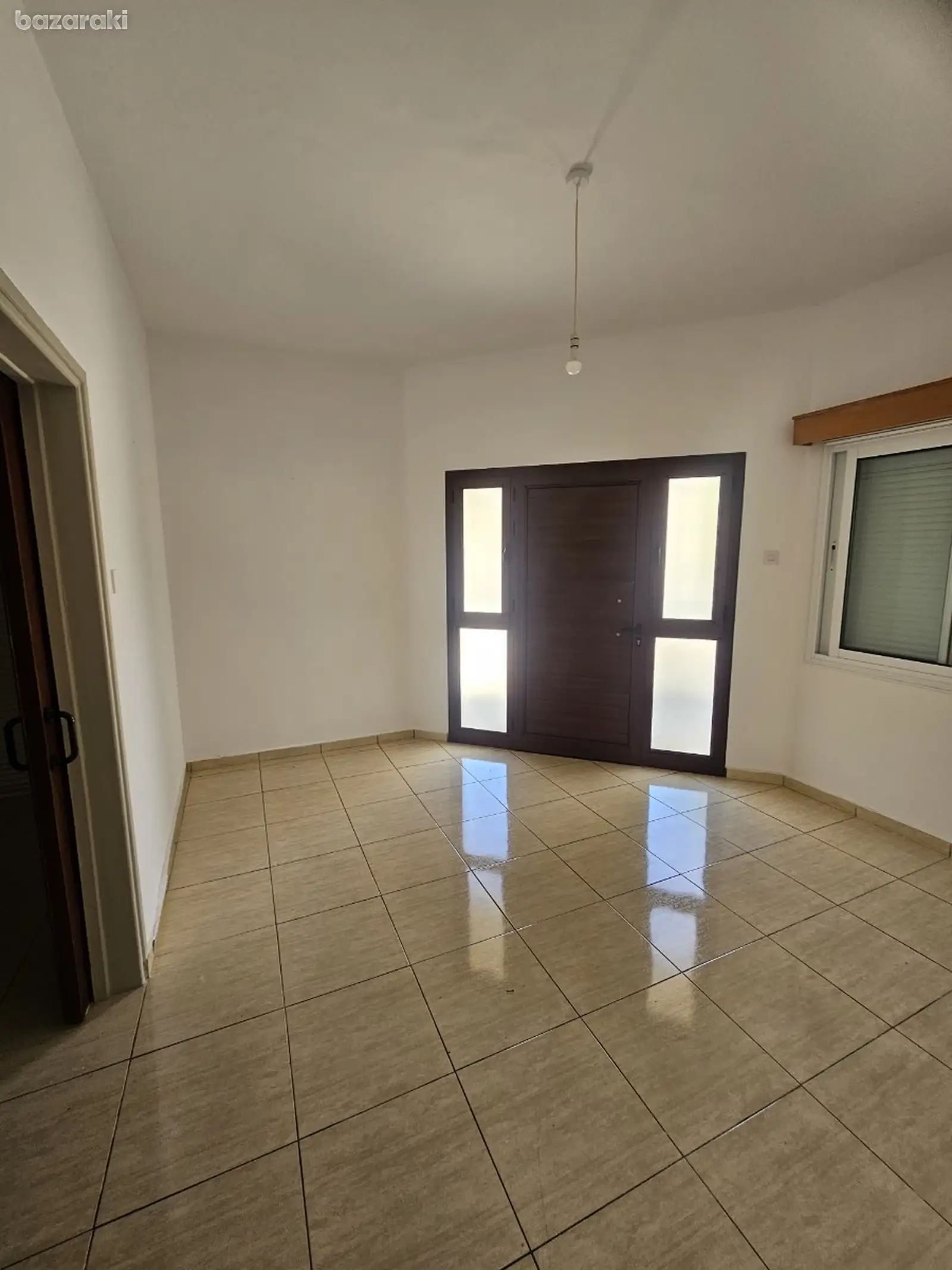 House, 3 bedrooms — 9