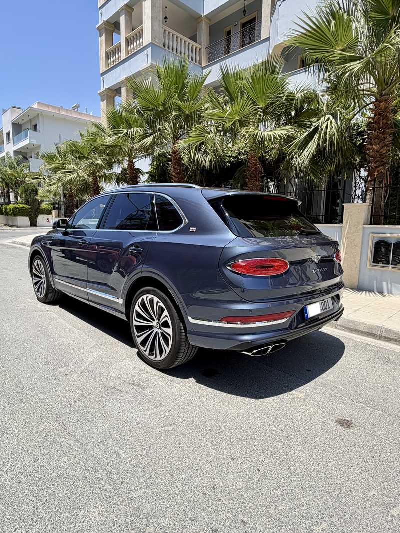 2022 Bentley Bentayga 4,0L 2022 Cyprus