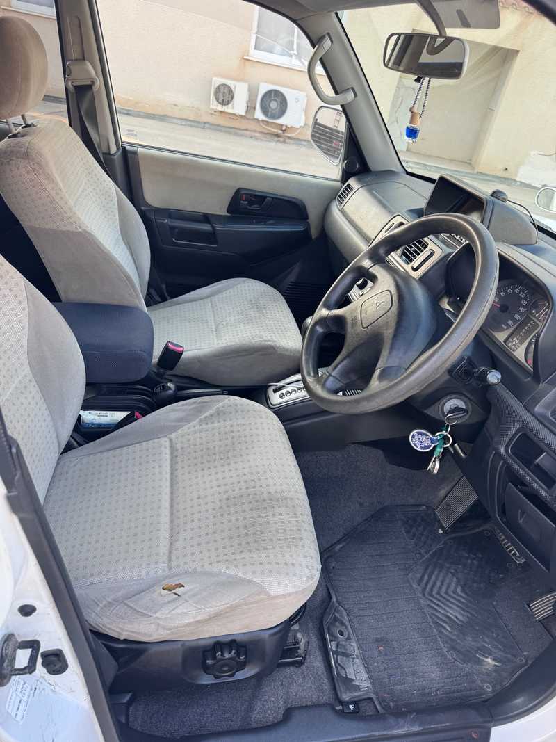 2001 Mitsubishi Pajero 2,0L 2001 Cyprus
