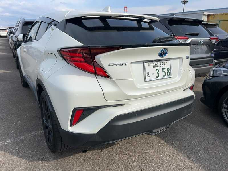 2021 Toyota C-HR 1,8L 2021 Cyprus