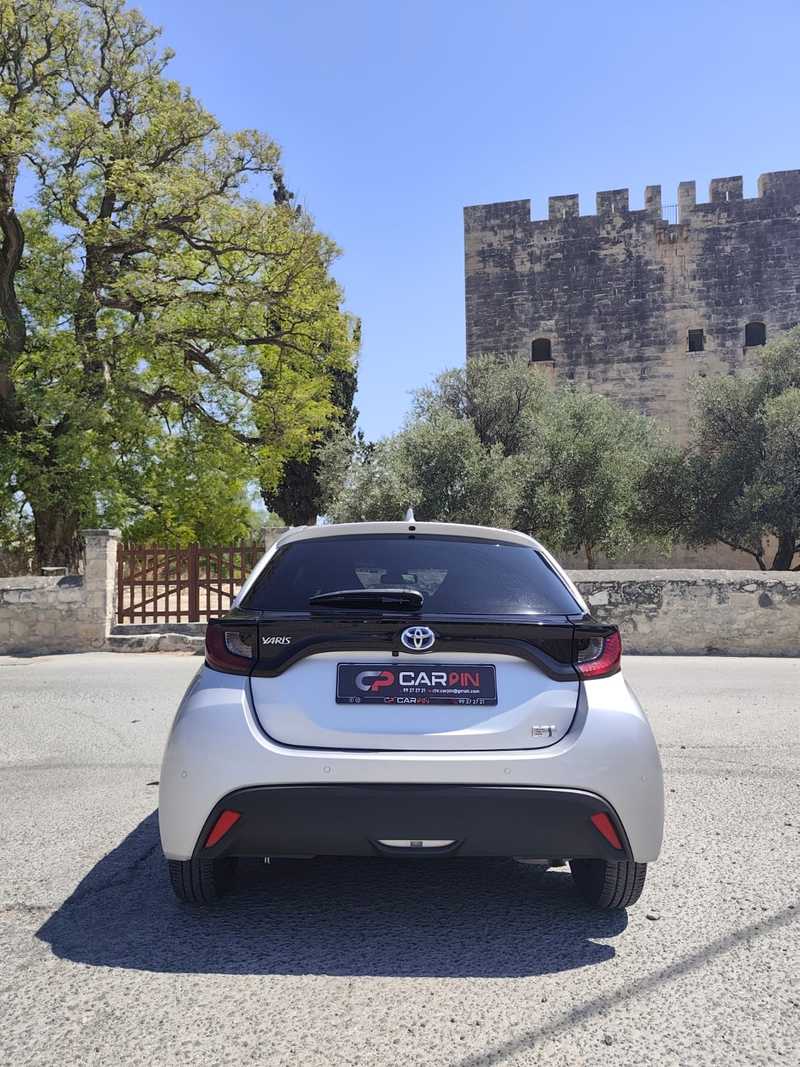 2022 Toyota Yaris 1,5L 2022 Cyprus