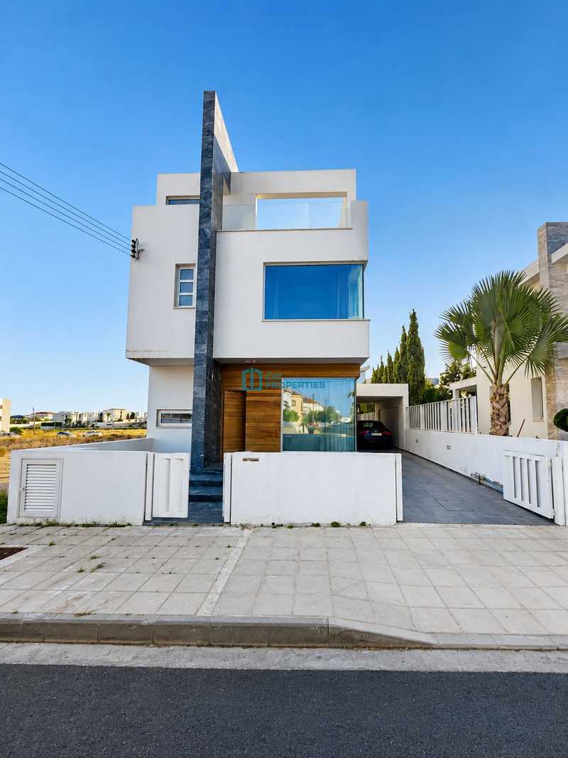 5-bedroom semi-detached for sale