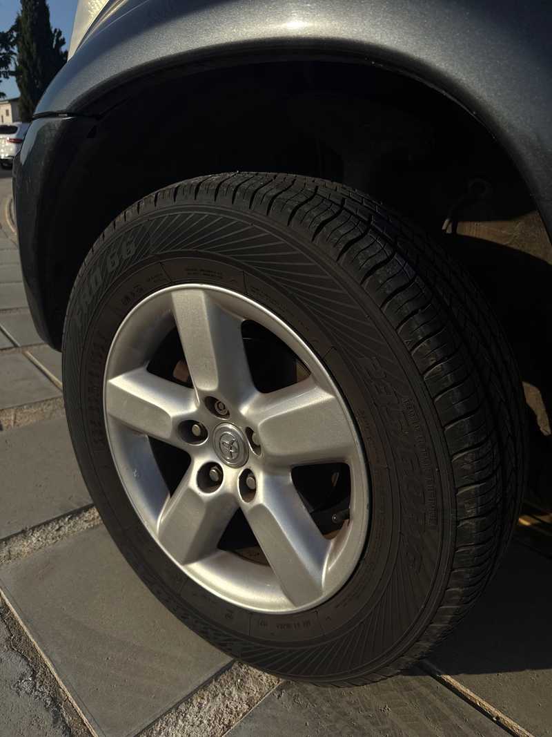 2005 Toyota RAV4 2,0L 2005 Cyprus