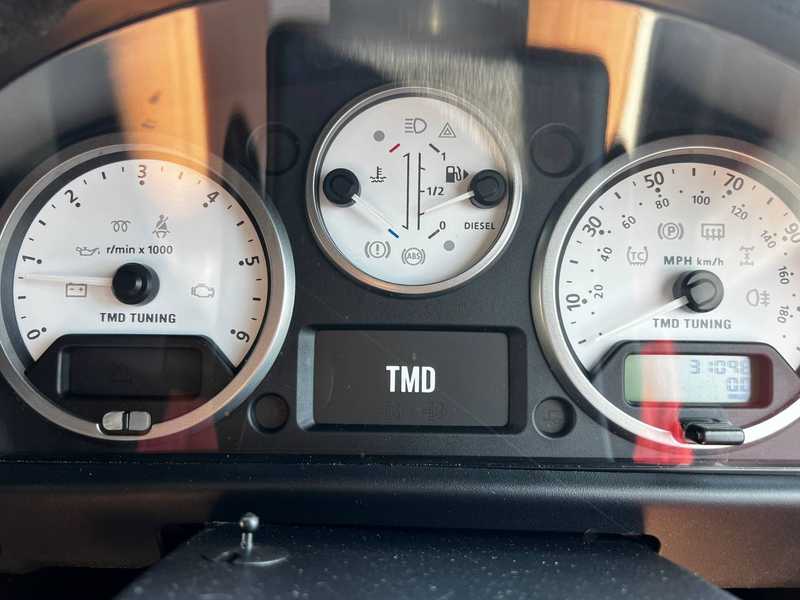 2016 Land Rover Defender 2,2L 2016 Cyprus
