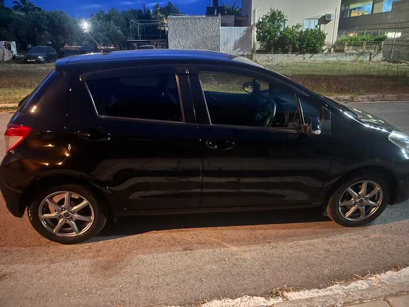 2012 Toyota Vitz 1,3L 2012 Cyprus