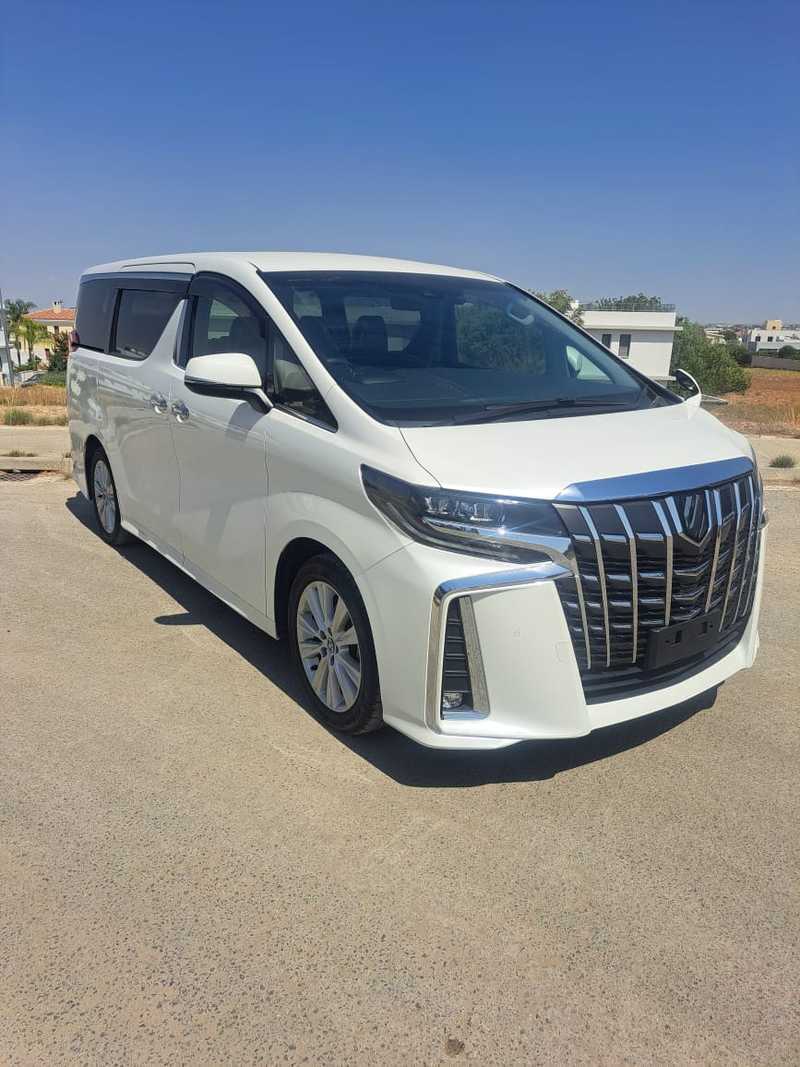 Toyota Alphard 2,5L 2020
