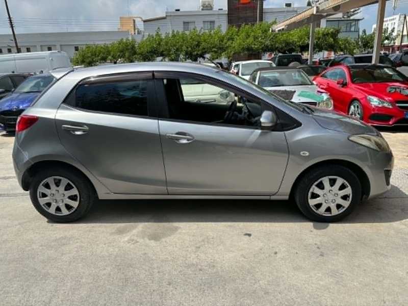 2014 Mazda Demio 1,3L 2014 Cyprus