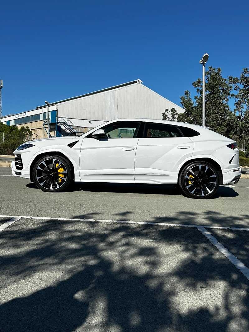 2024 Lamborghini Urus 4,0L 2024 Cyprus
