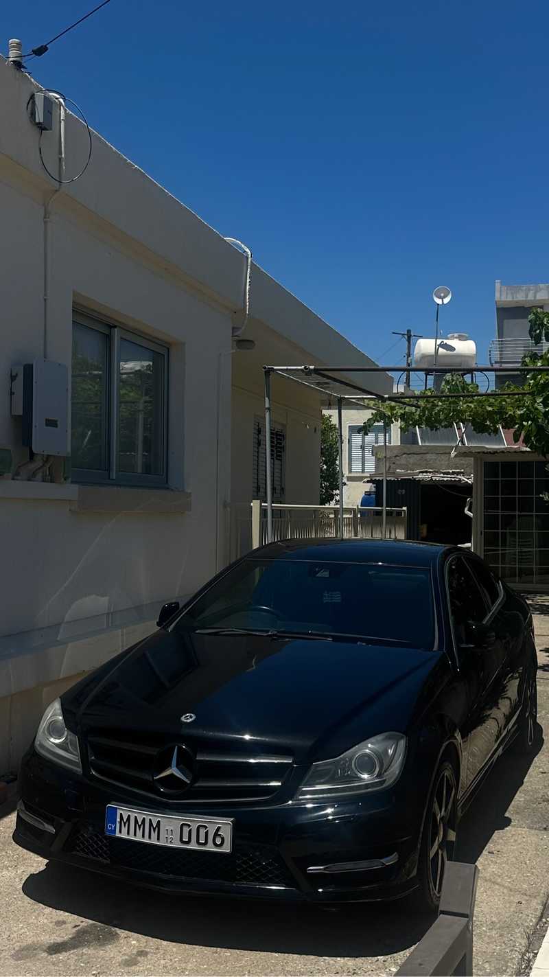 Mercedes-Benz C-Class 2,3L 2012