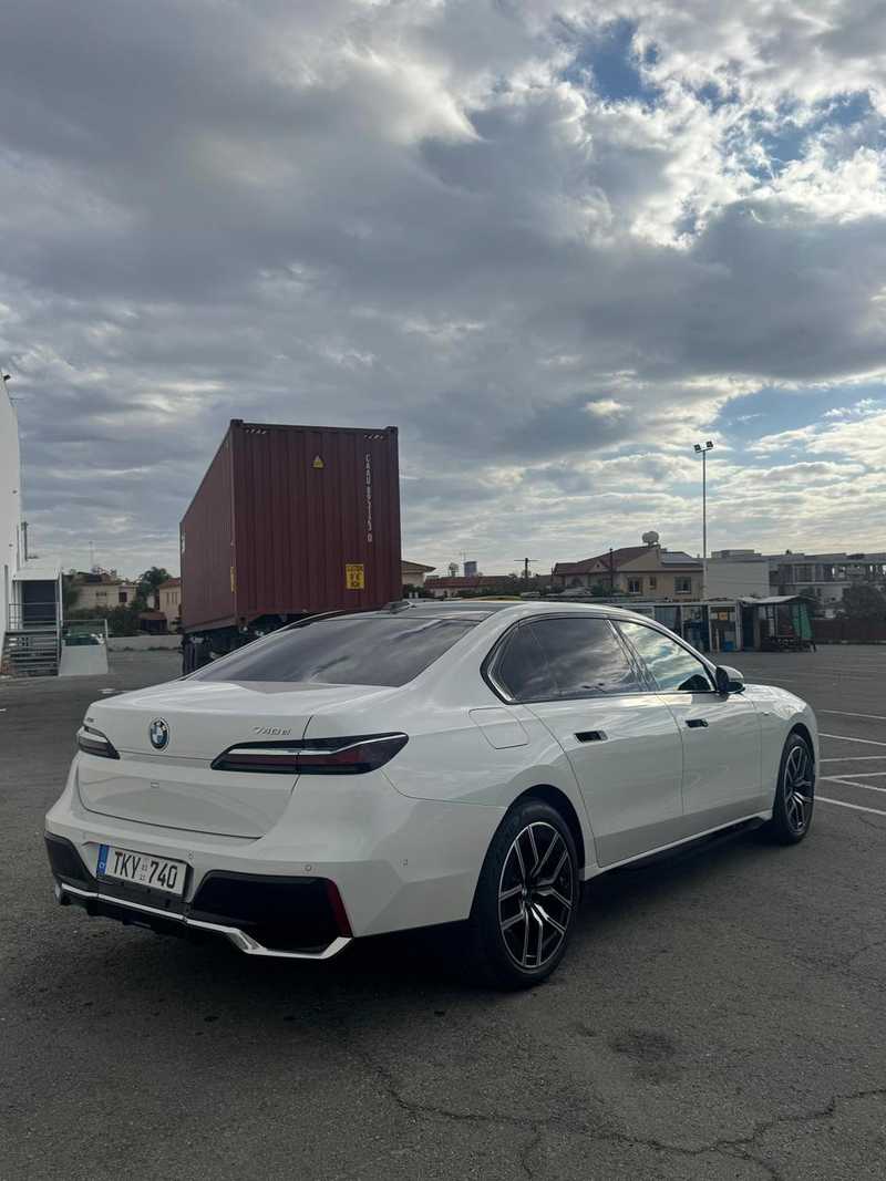 2023 BMW 7-Series 3,0L 2023 Cyprus