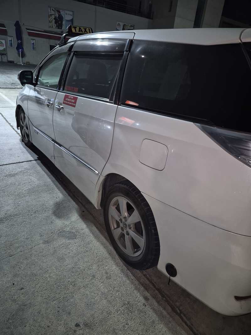 Toyota Estima 2,4L 2011