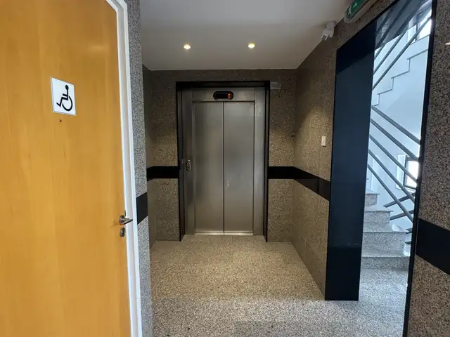 A whole floor office available, Επαρχία Λευκωσίας — Στρόβολος - Ακρόπολη - 16