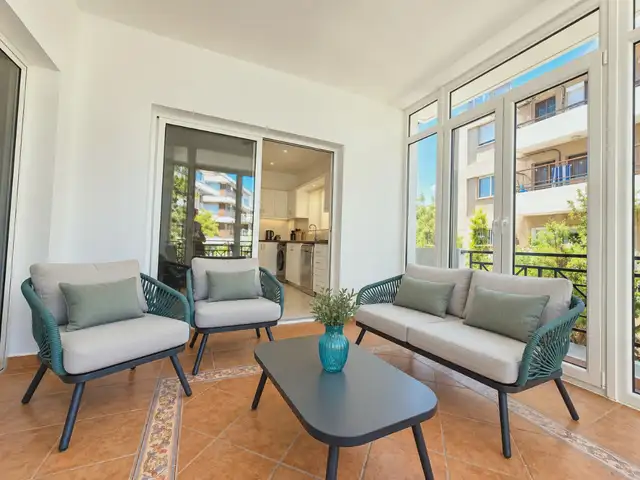 3-bedroom apartment to rent, Limassol — Limassol - Mesa Geitonia