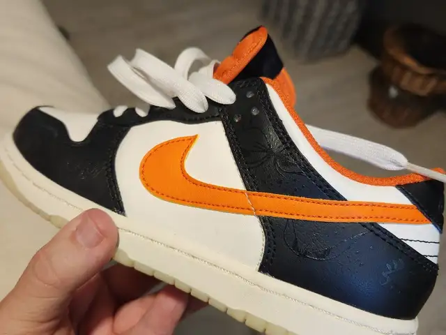Nike dunk low prm halloween 2021 and air jordan 1 mid black gym red/size35, Larnaca — Larnaka - Skala