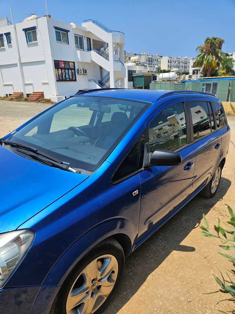 2012 Opel, Vauxhall Zafira 1,6L 2012 Cyprus