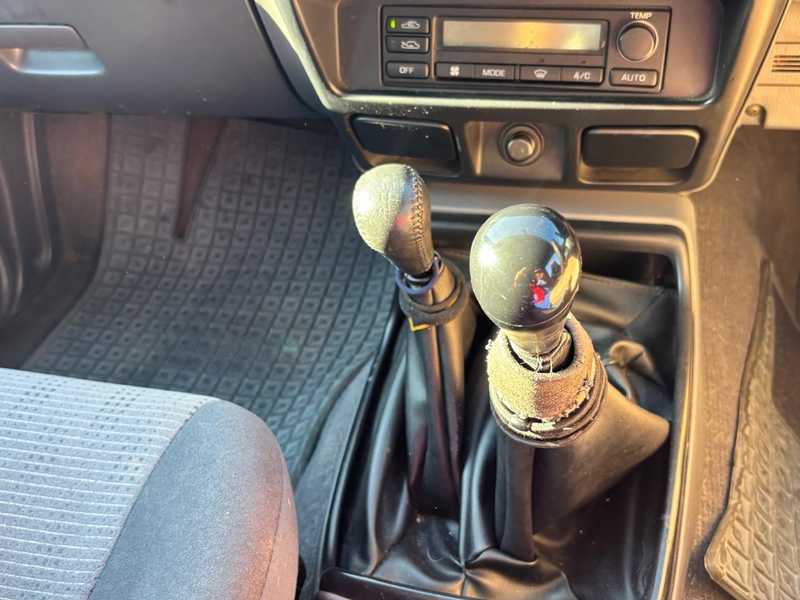 2002 Nissan Navara 2,5L 2002 Cyprus