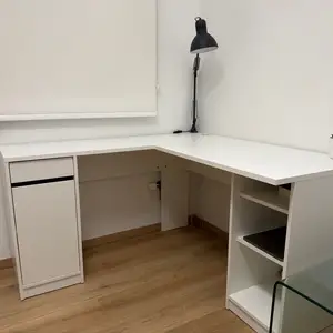 Ikea kjellarne corner desk, Επαρχία Λεμεσού — Λεμεσός - Ζακάκι