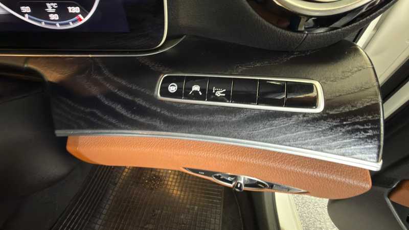 2021 Mercedes-Benz E-Class 2,0L 2021 Cyprus
