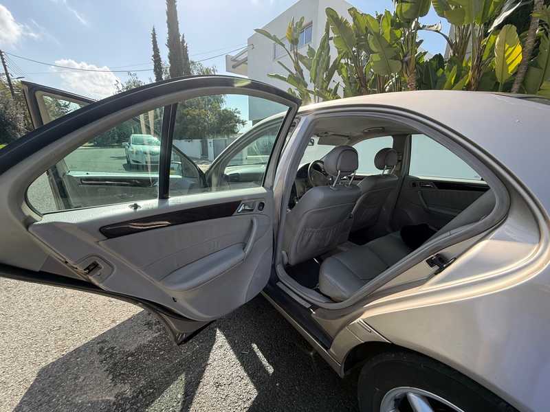 2002 Mercedes-Benz C-Class 2,0L 2002 Cyprus