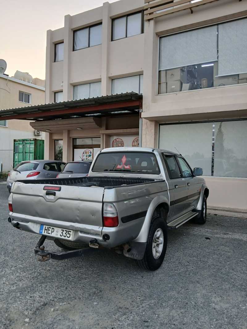 2002 Mitsubishi L200 2,5L 2002 Cyprus