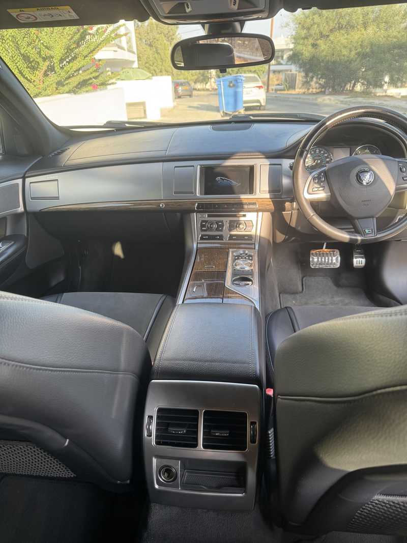 2015 Jaguar XF 2,2L 2015 Cyprus