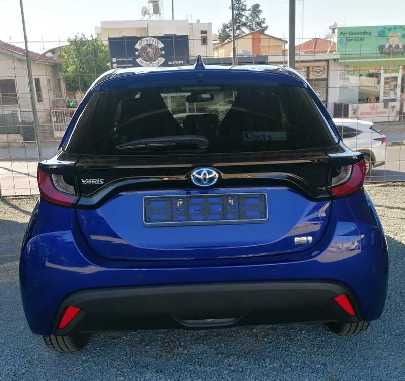2022 Toyota Yaris 1,5L 2022 Cyprus
