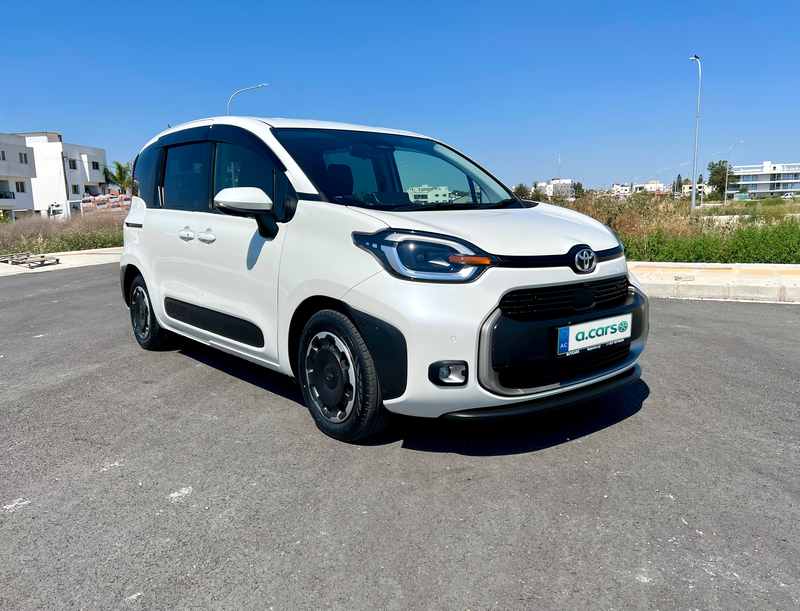 Toyota Sienta 1,5L 2023