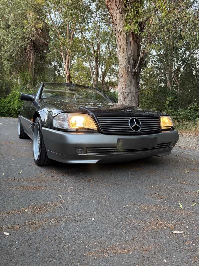 1995 Mercedes-Benz SL-Class 3,2L 1995 Cyprus