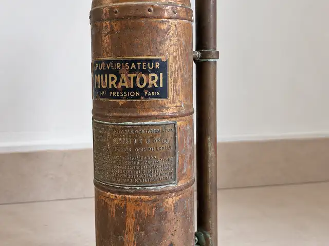 Original vintage french muratori high-pressure sprayer, made in paris, Nicosia — Lakatameia - Agia Paraskevi