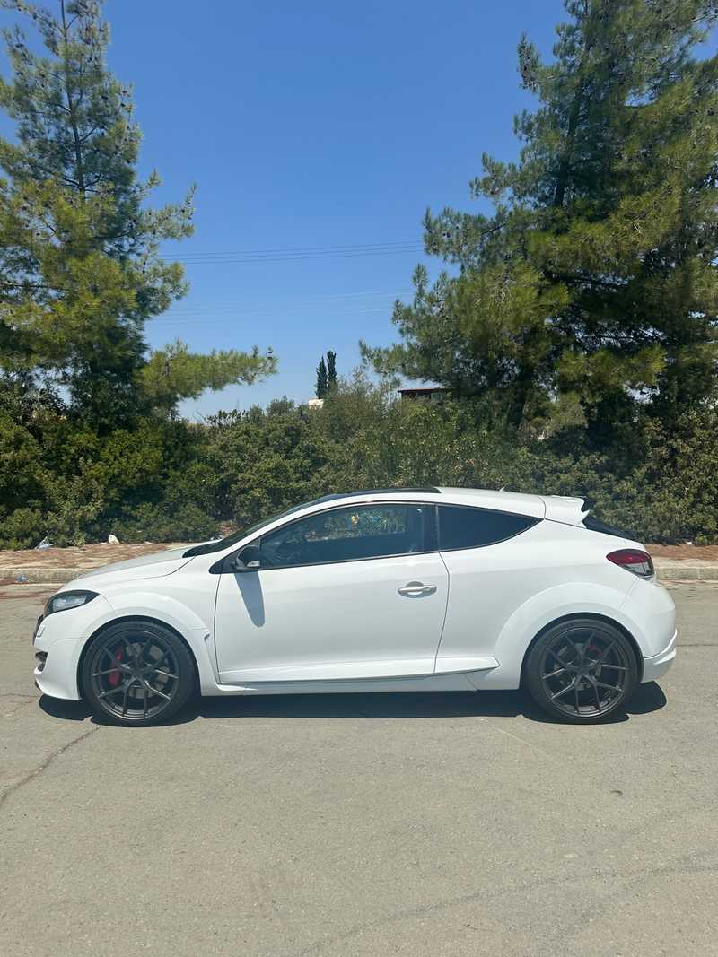 2014 Renault Megane 2,0L 2014 Cyprus