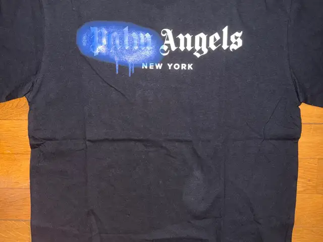 Palm angels new york sprayed logo t-shirt, Nicosia — Nicosia - Ag. Antonios
